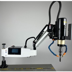 M36 auto spray oil and air servo tapping machine